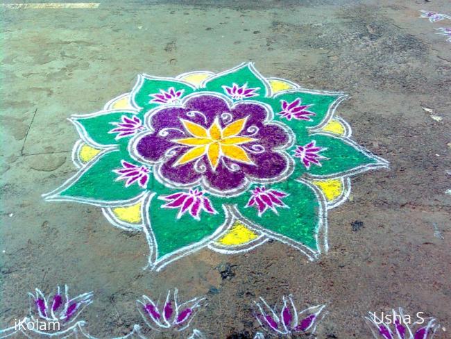 Rangoli: Free hand rangoli on varamahalakshmi pooja