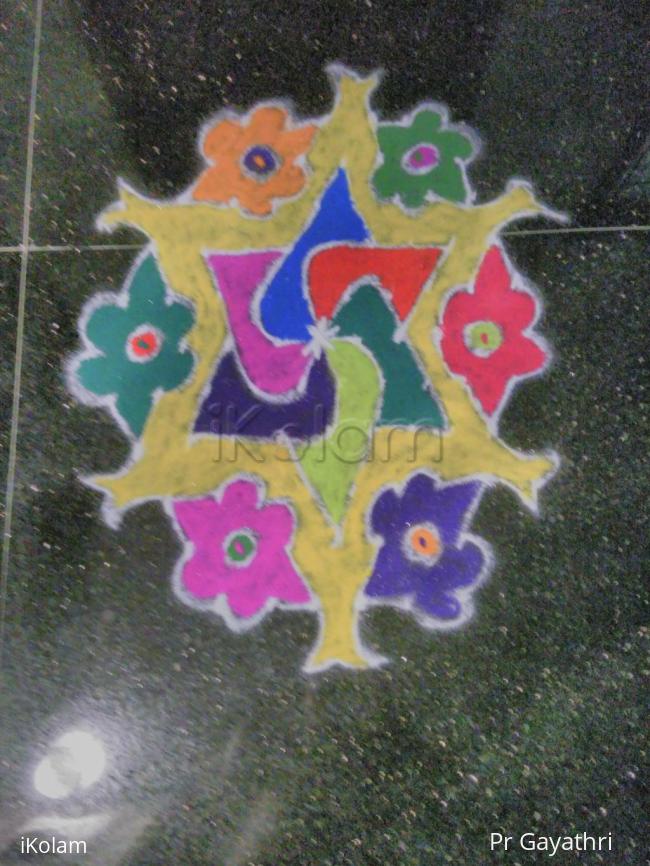 Rangoli: Margazhi Kolam #4