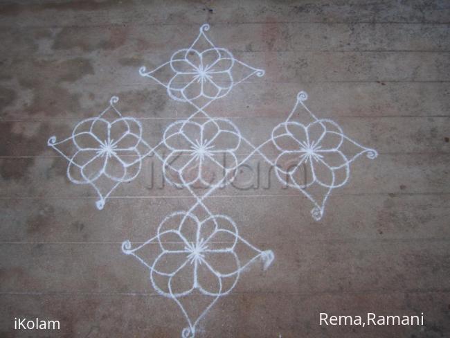 Rangoli: simple thamarai kolam