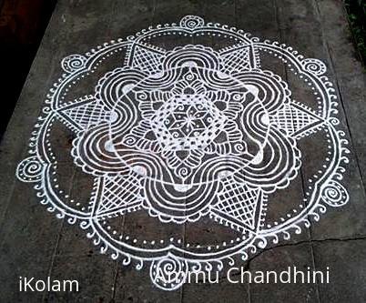 Rangoli: Freehand rangoli-b&w