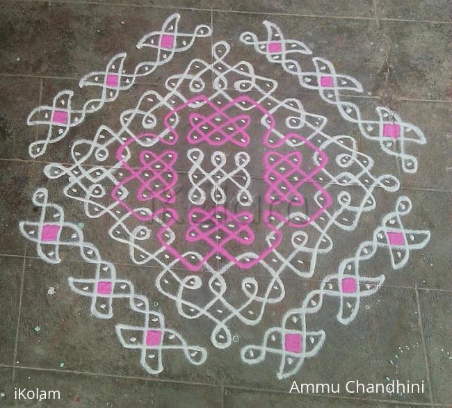 Rangoli: Dotted kolam