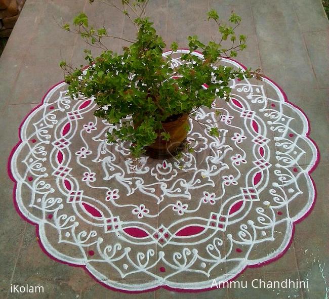 Rangoli: Aadi 4 th velli kolam.Varalakshmi pooja kolam 