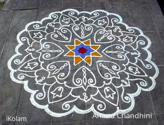 Rangoli: Happy weekend kolam :-) 