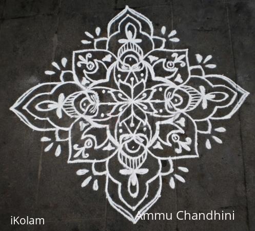 Rangoli: Dotted kolam