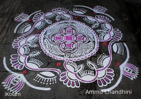 Rangoli: Navrathri day-8-Saraswathy puja special kolam