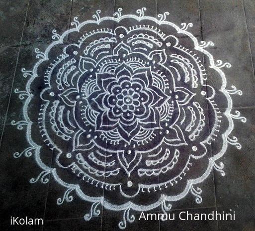 Rangoli: Freehand rangoli-b&w