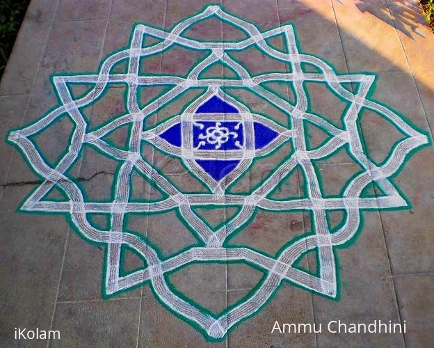 Rangoli: Kuzhal Kolam