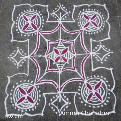 Rangoli: Dotted Kolam