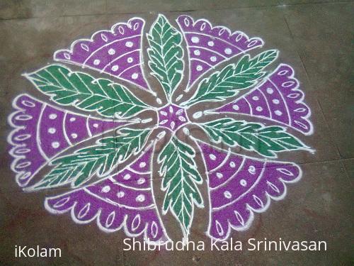 Rangoli: Leaf Kolam