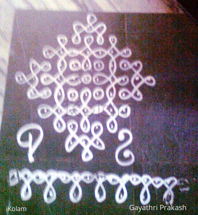 Rangoli: Maa Kolam for Navarathri - First day kolam