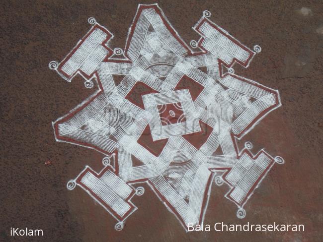 Rangoli: Padi Kolam