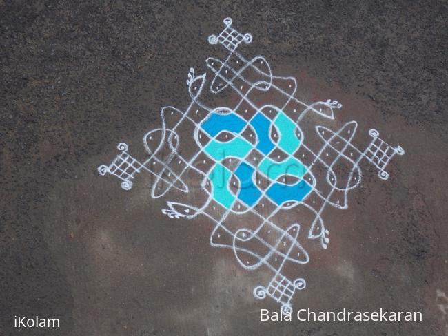 Rangoli: Chikku Kolam