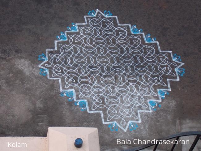 Rangoli: Margazhi Kolam