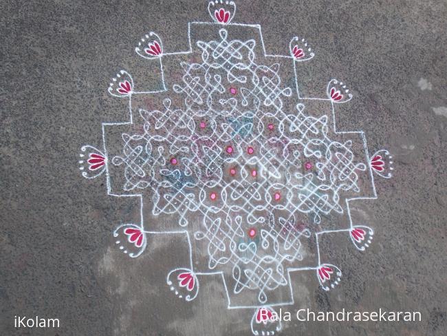 Rangoli: Margazhi Kolam