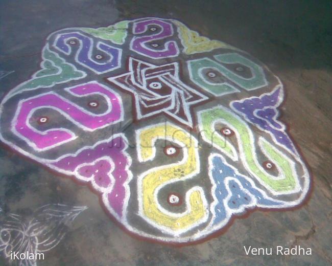 Rangoli: 'S' Colour Kolam