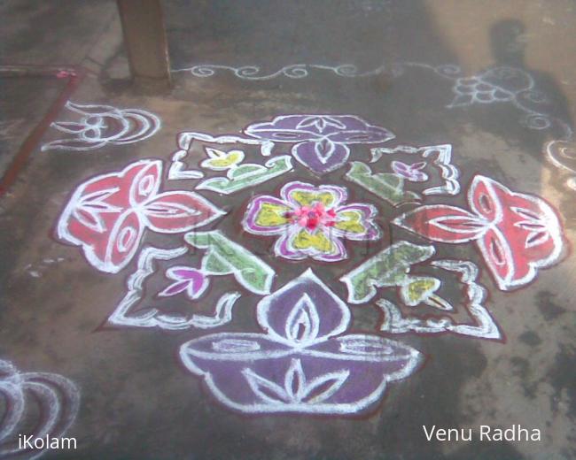 Rangoli: Dotted deepam kolam