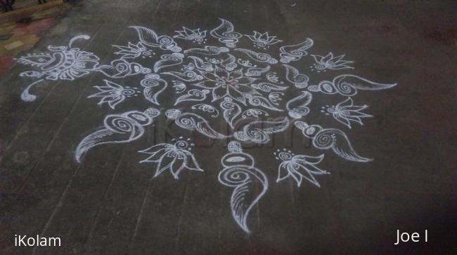 Rangoli: Sangu  kolam 