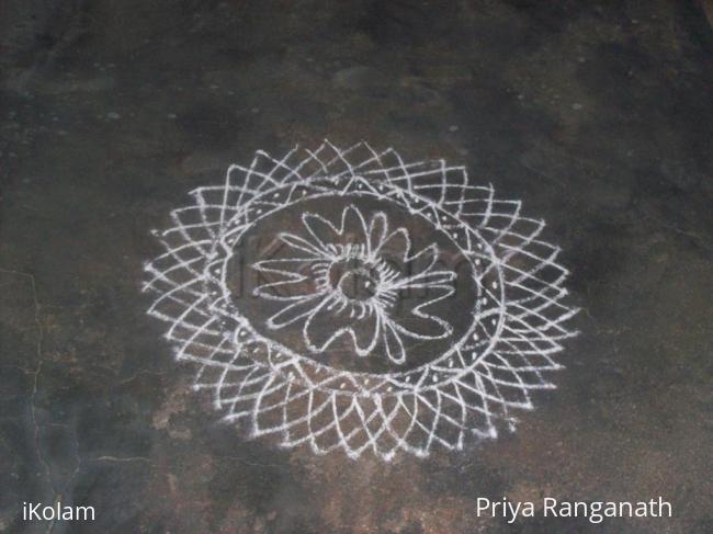 Rangoli: Sunday kolam