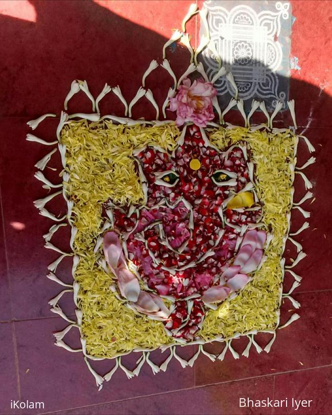 Rangoli: Ganesha pookolam