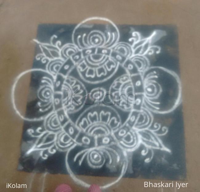 Rangoli: Freehand kolam