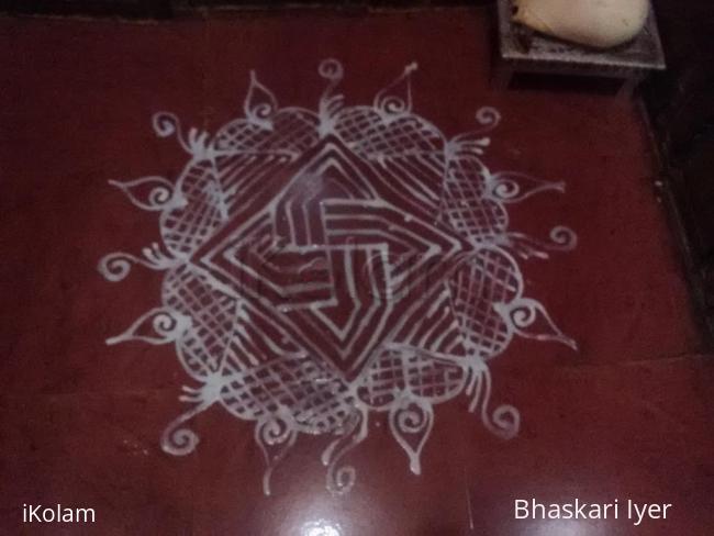 Rangoli: Kolam In puja room