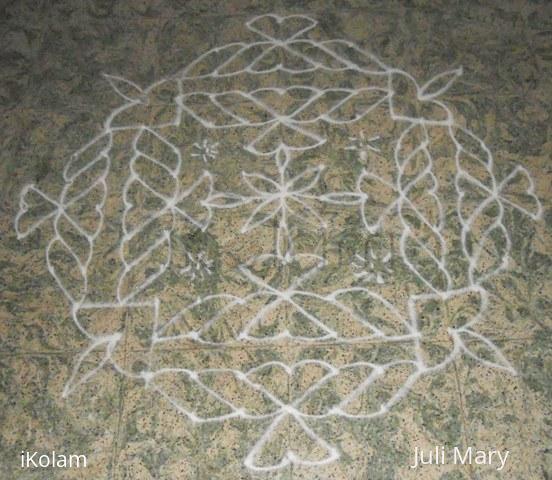 Rangoli: dotted kolam 62