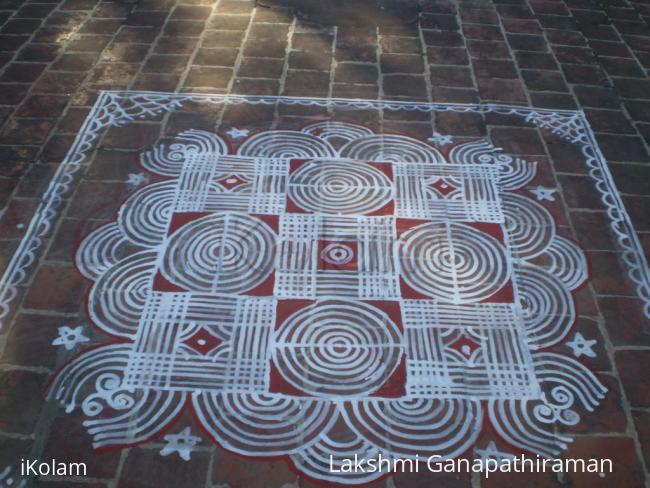 Rangoli: Lines and Circles