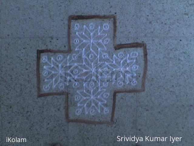 Rangoli: Ashtadala Padmam Kolam