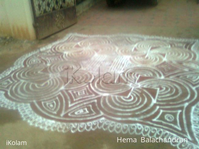 Rangoli: Aadi Velli kolam