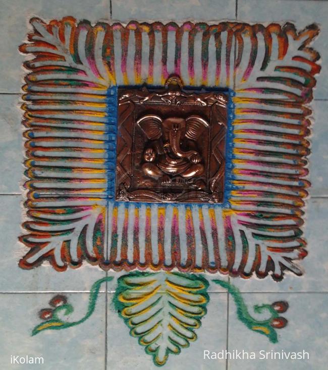 Rangoli: kolam with vinayagar deco piece