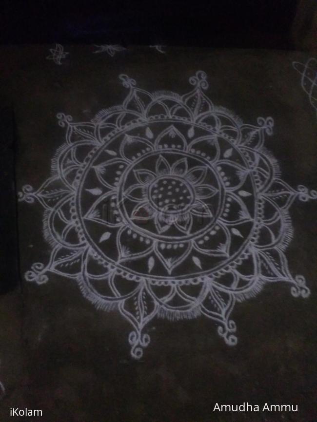 Rangoli: margazhi kolam