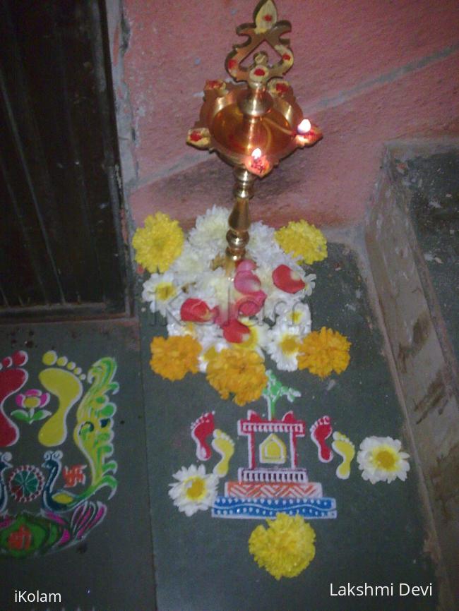 Rangoli: tulasi stencil rangoli