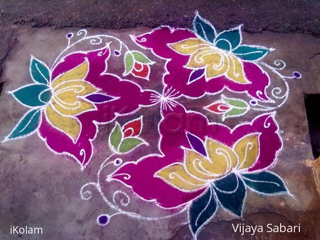 Rangoli: dotted kolam