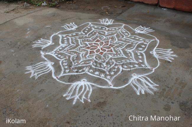 Rangoli: Aadi velli Kolam