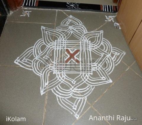 Rangoli: Aadi velli kolam