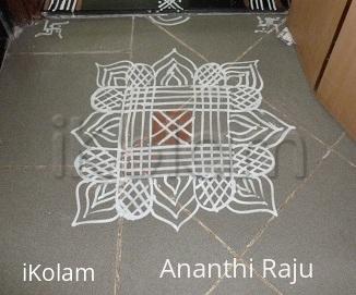 Rangoli: Aadi velli kolam