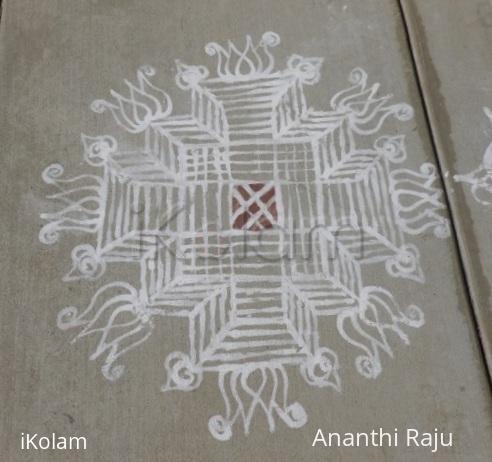 Rangoli: Padikolam