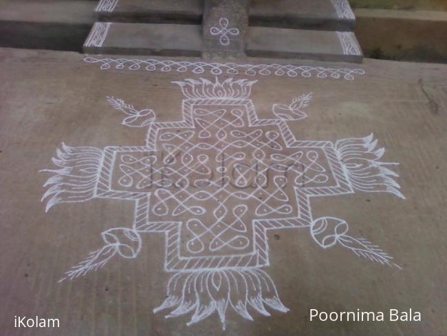 Rangoli: Dotted sikku kolam