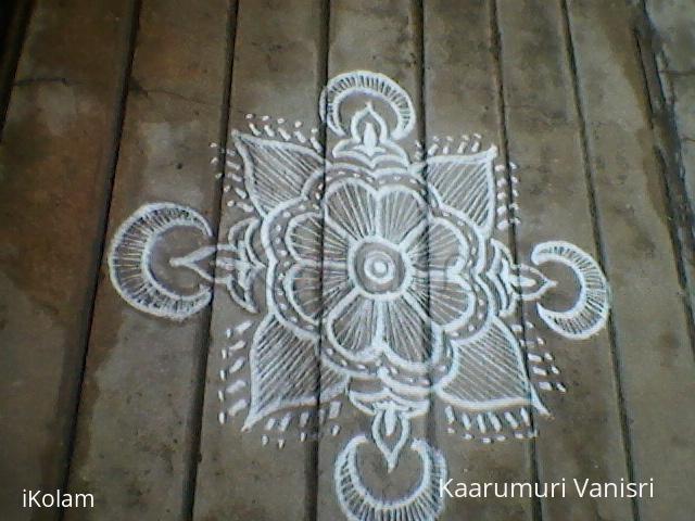 Rangoli: Blossoms