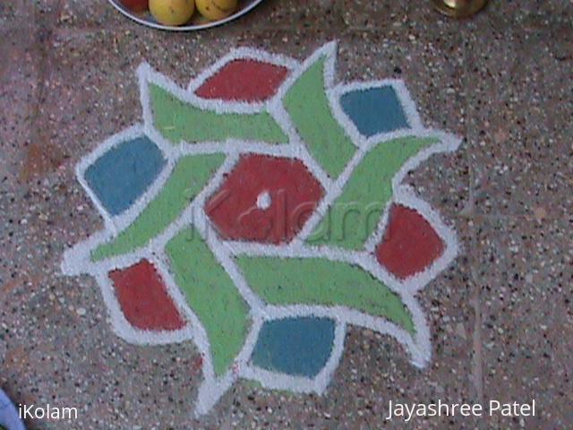 Rangoli: Simple kolam