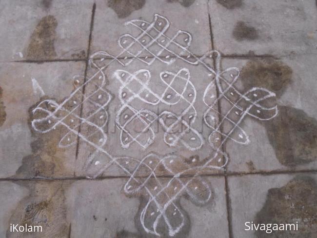 Rangoli: simple sikku kolam