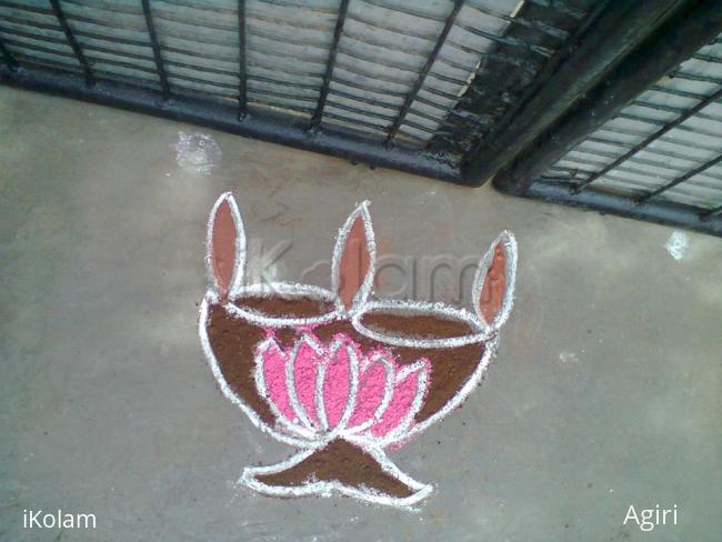 Rangoli: Diya Kolam