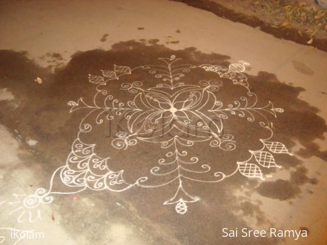 Rangoli: Just a random kolam