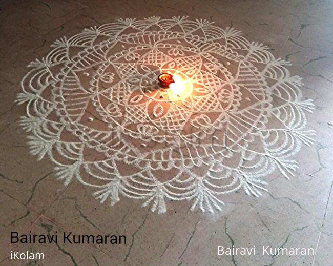 Rangoli: Navaratri day 7