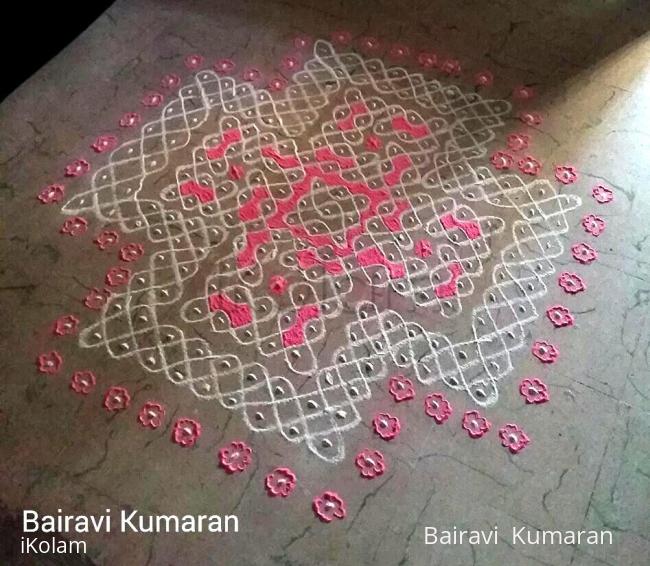 Rangoli: Navaratri day 8