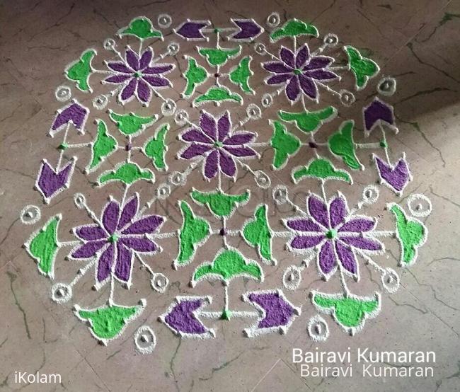 Rangoli: Maargazli kolam day 6