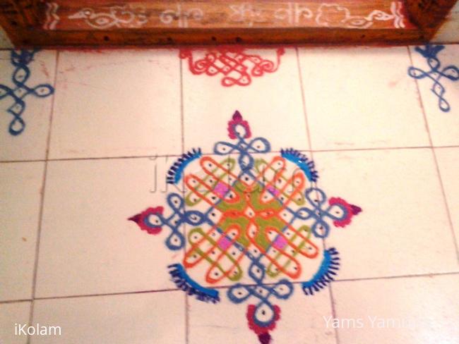 Rangoli: Sikku kolam 