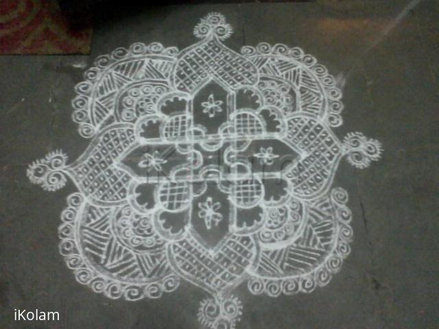 Rangoli: Margazhi kolam