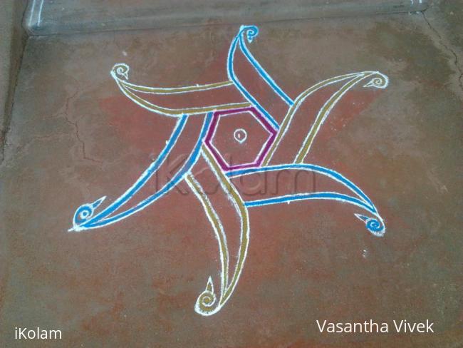 Rangoli: Traditional rangoli