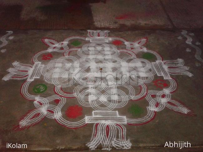 Rangoli: Friday Padi kolam